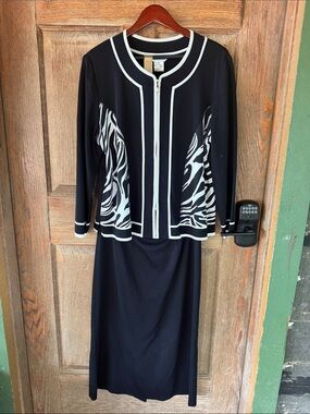 Misook Black  and White Zebra-Panel Zip Front Sweater Jacket with Skirt Sz XL